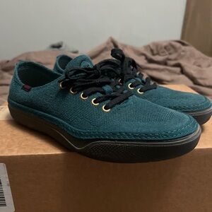 Vans Circle Vee
